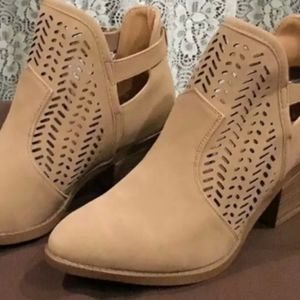 Women Boots